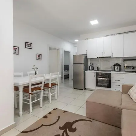 Cozy Durres Apartment *
